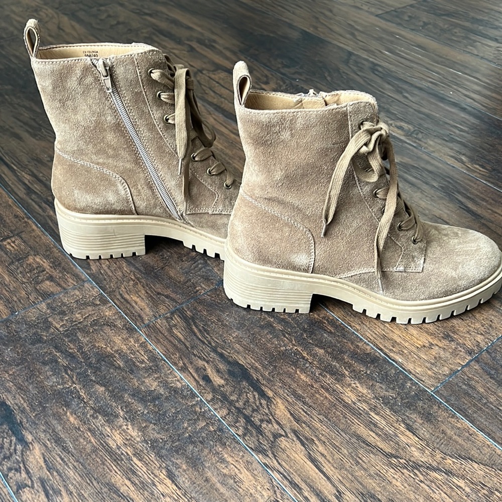 Crown Vintage Suede Combat Boot